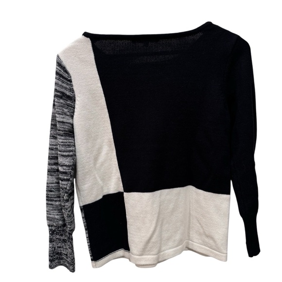 Colorblock Sweater by Cleo size small - Black and White - Picture 2 of 3